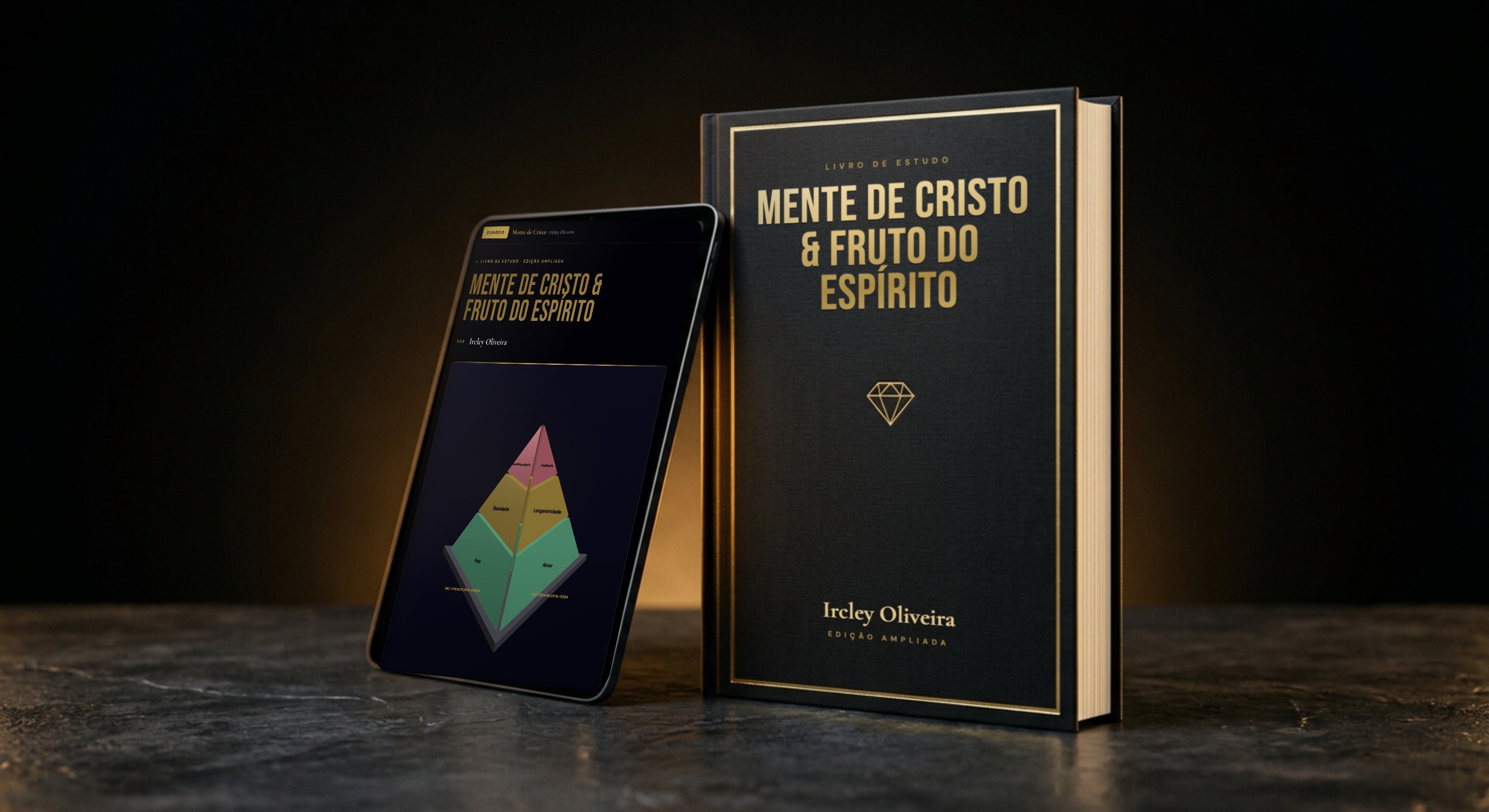Livro Mente de Cristo & Fruto do Espírito, de Ircley Oliveira, ao lado de um tablet com o livro interativo aberto